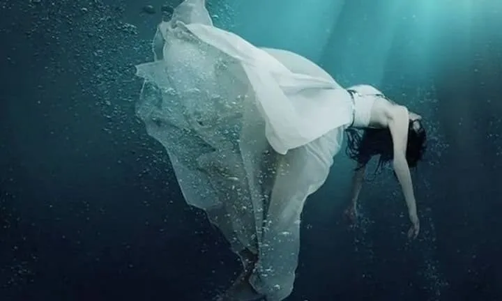 Diễn giải mơ thấy người chết là điềm gì